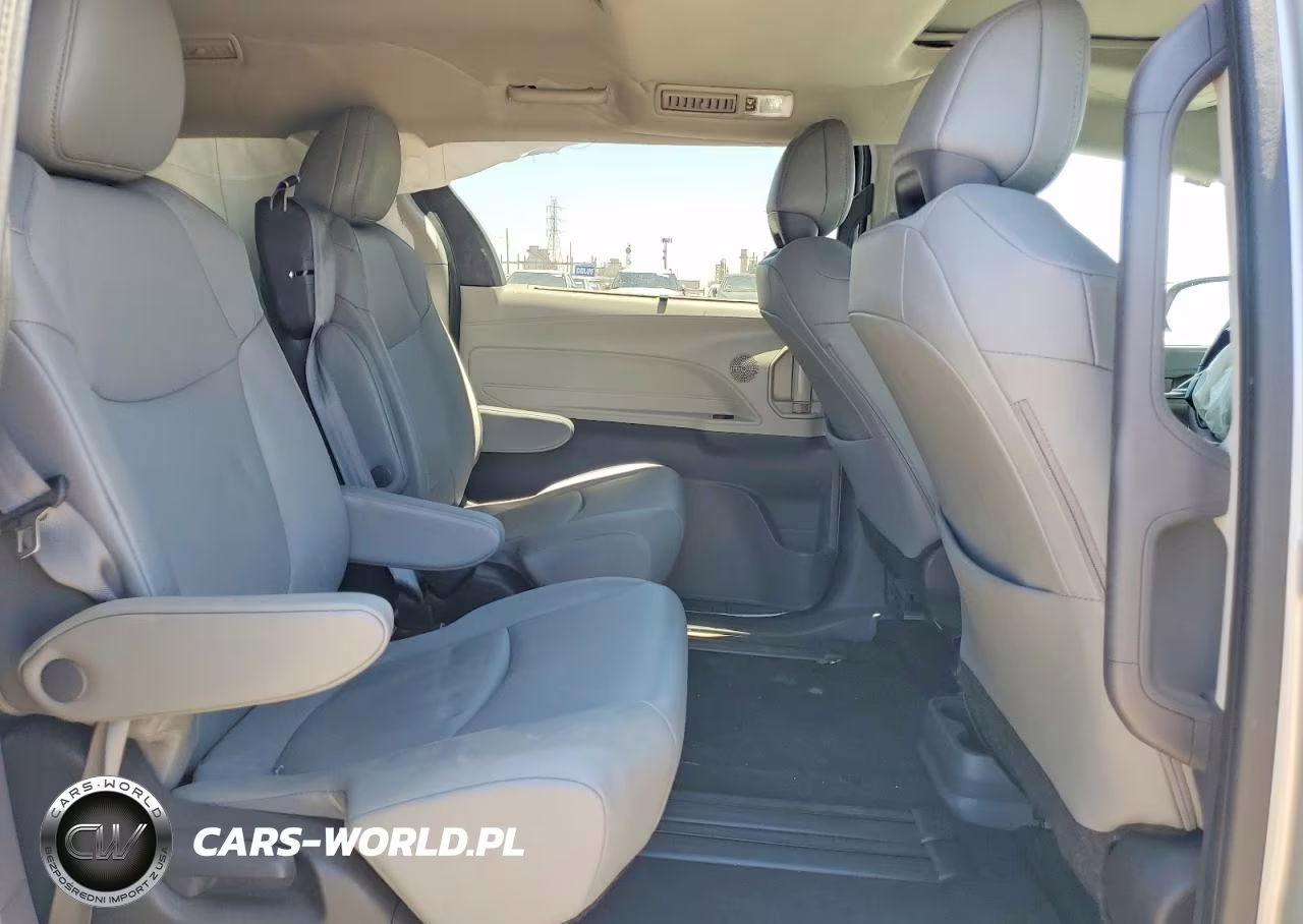 2024 Toyota Sienna Xle VIN:5TDYRKEC7RS182653 - 11