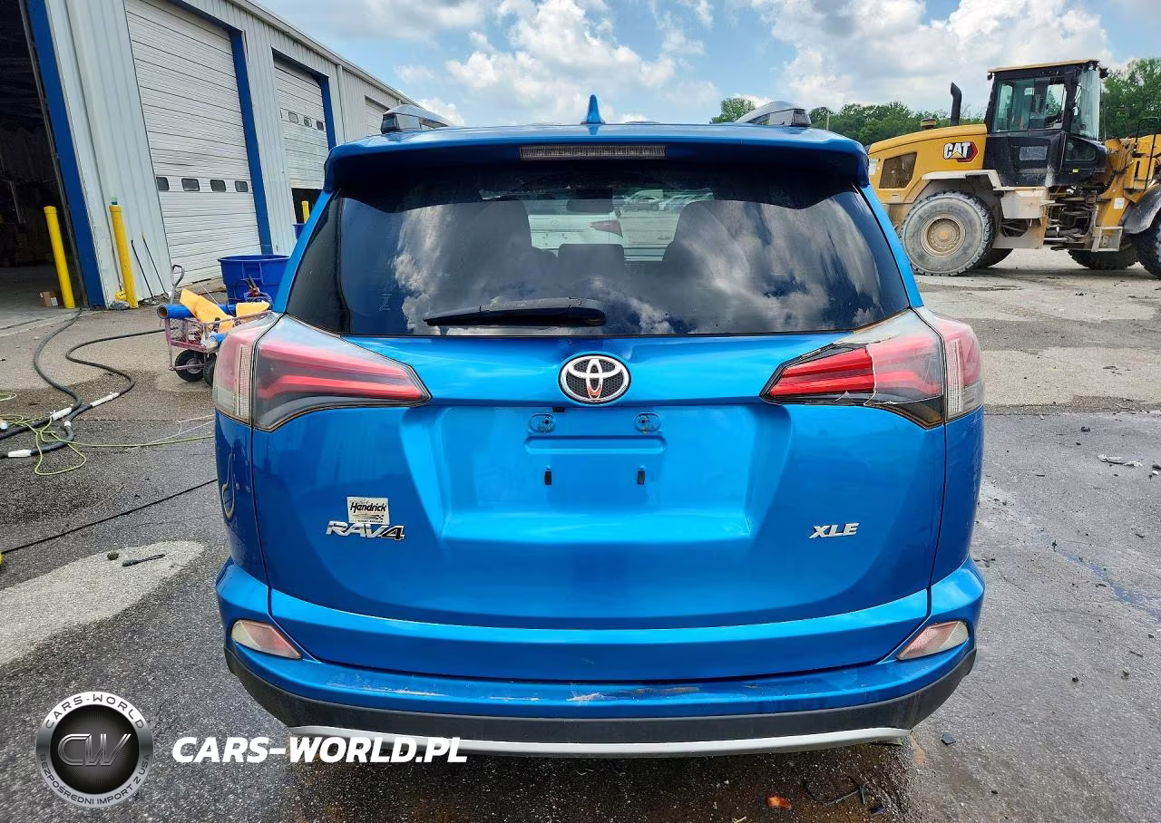 2017 Toyota Rav4 Xle VIN:JTMWFREV7HJ701304 - 6
