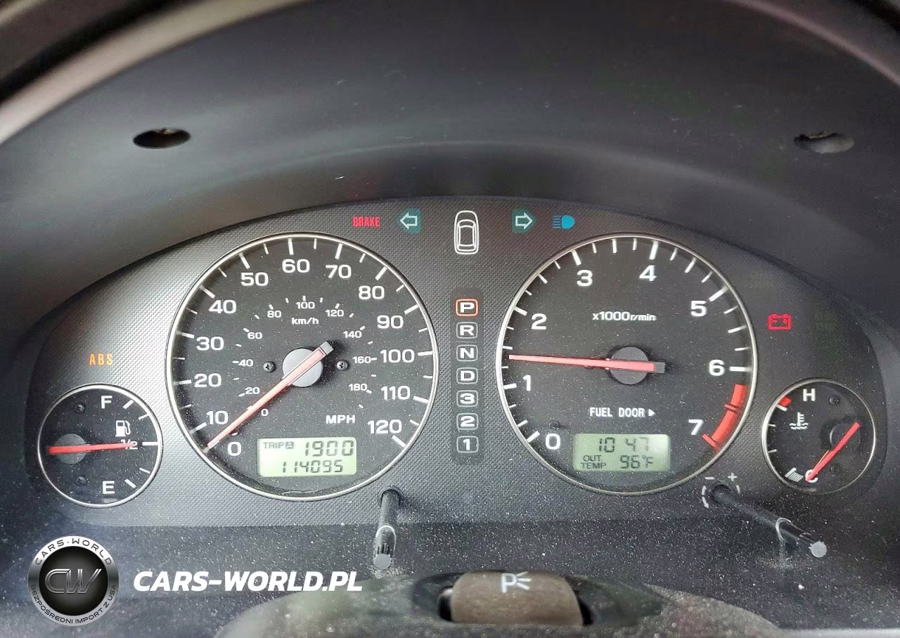 2003 Subaru Legacy L VIN:4S3BH635837309884 - 9