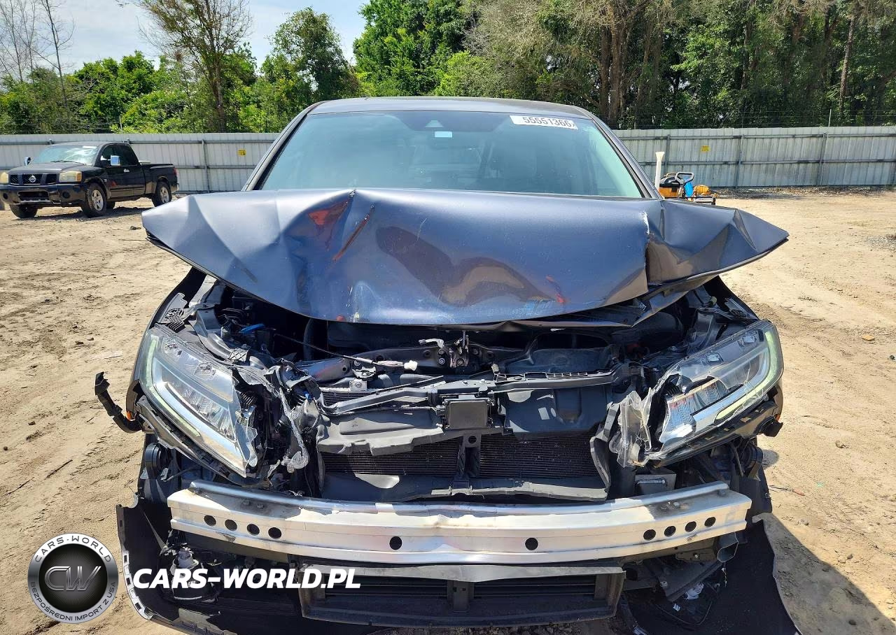 2019 Honda Odyssey Touring VIN:5FNRL6H82KB118664 - 5
