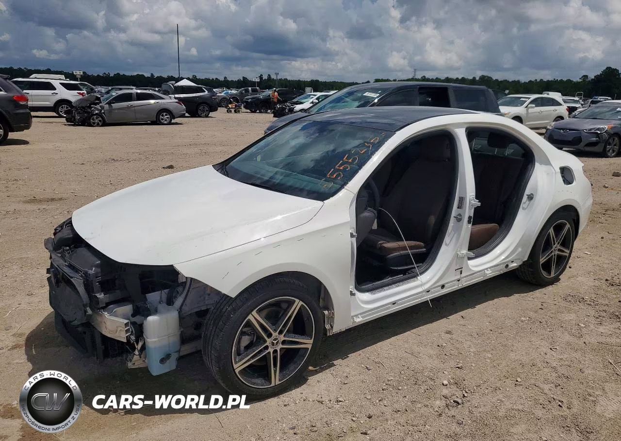 2019 Mercedes-Benz A 220