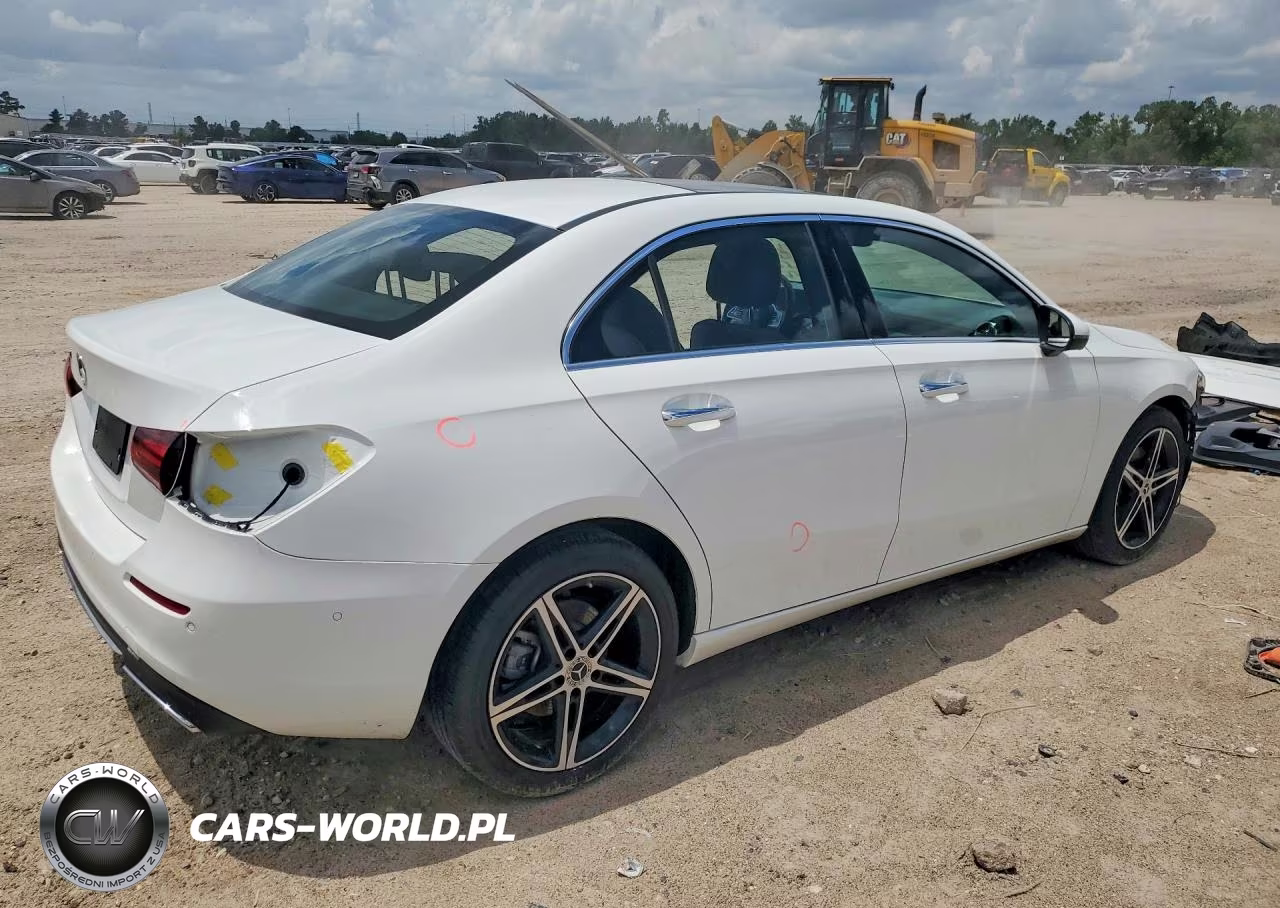2019 Mercedes-Benz A 220 VIN:WDD3G4EBXKW021826 - 3