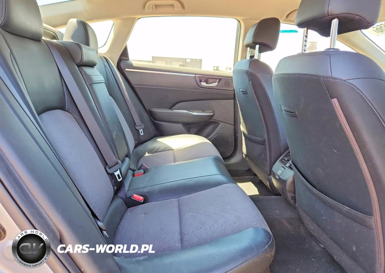 2018 Honda Clarity VIN:JHMZC5F12JC012743 - 10