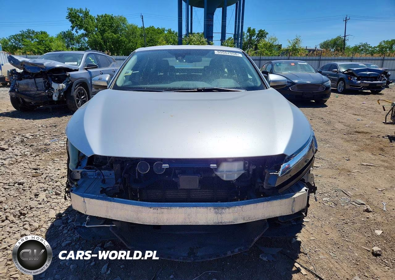 2018 Honda Clarity VIN:JHMZC5F12JC012743 - 5