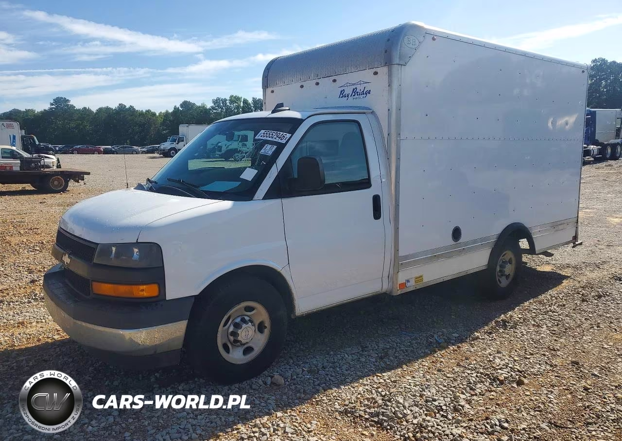 2019 Chevrolet Express Box Truck – zdjęcie 1 z 13