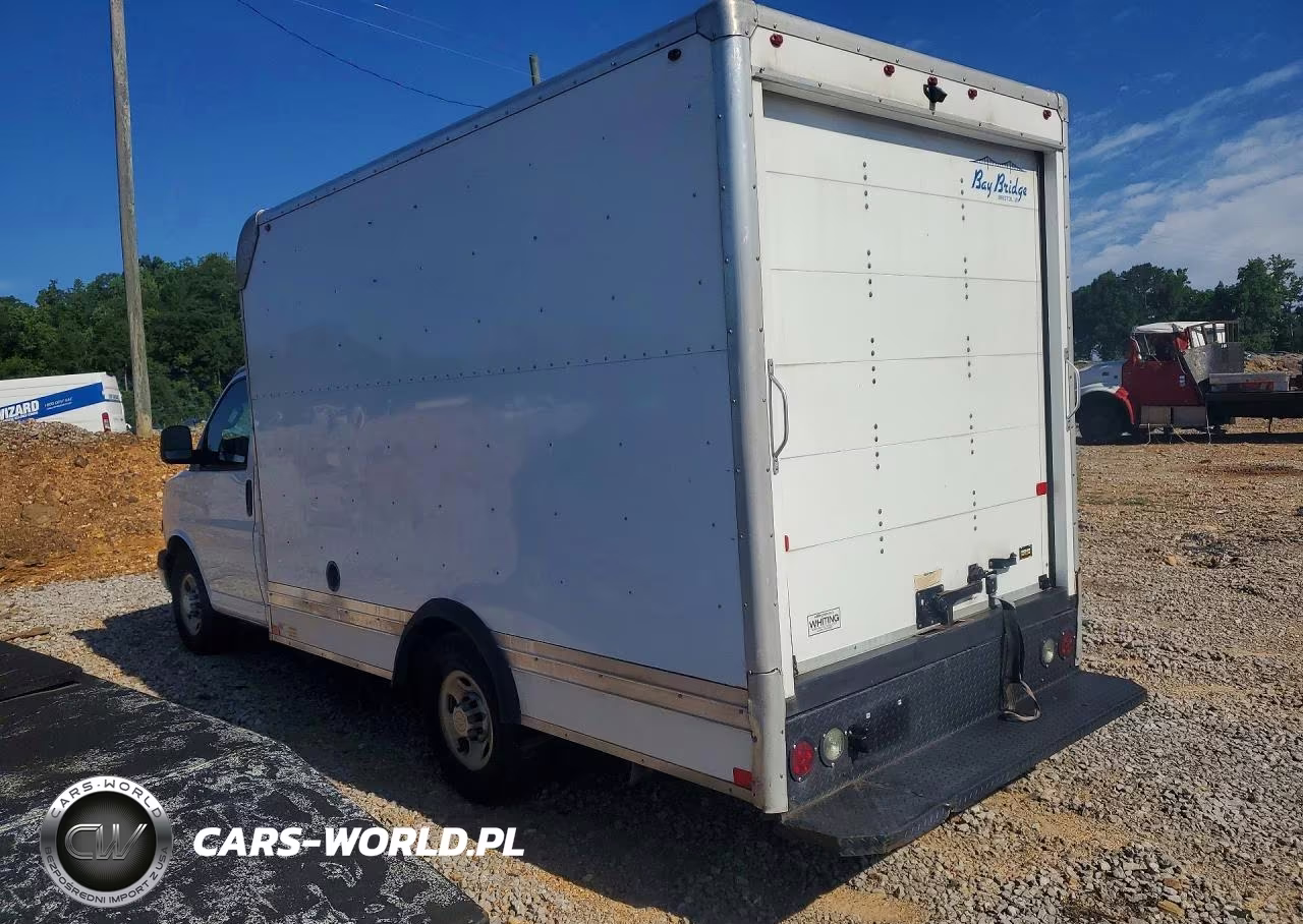 2019 Chevrolet Express Box Truck VIN:1GB0GRFG2K1356343 - 2