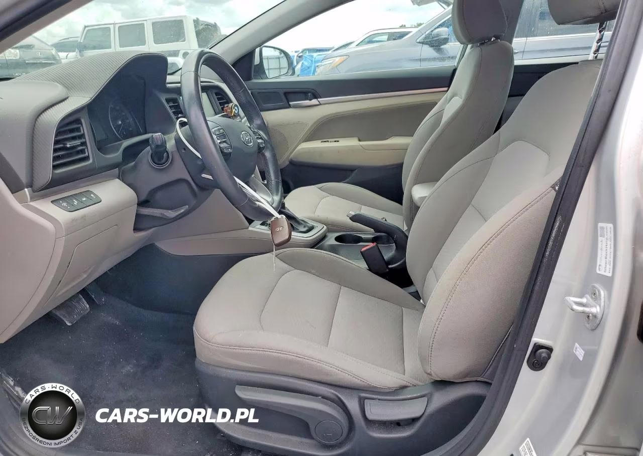 2019 Hyundai Elantra Value Edition VIN:5NPD84LF7KH455113 - 7