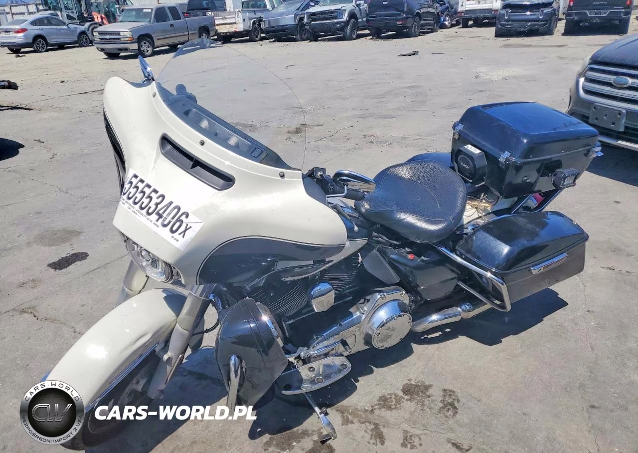 2014 Harley Davidson Flhtp Police Electra Glide VIN:1HD1FMM35EB667400 - 3