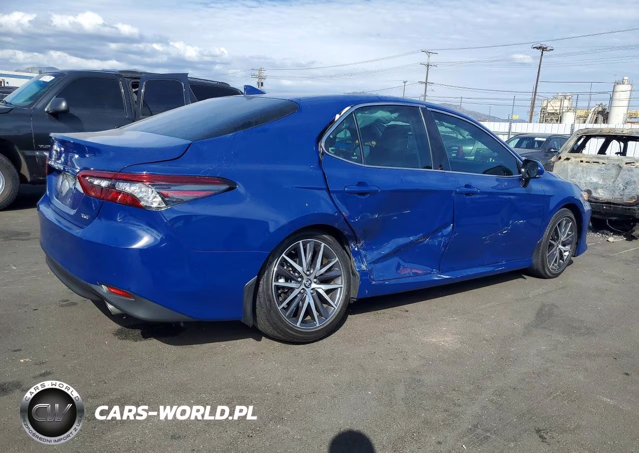 2024 Toyota Camry Xle VIN:4T1F11AK6RU258621 - 3