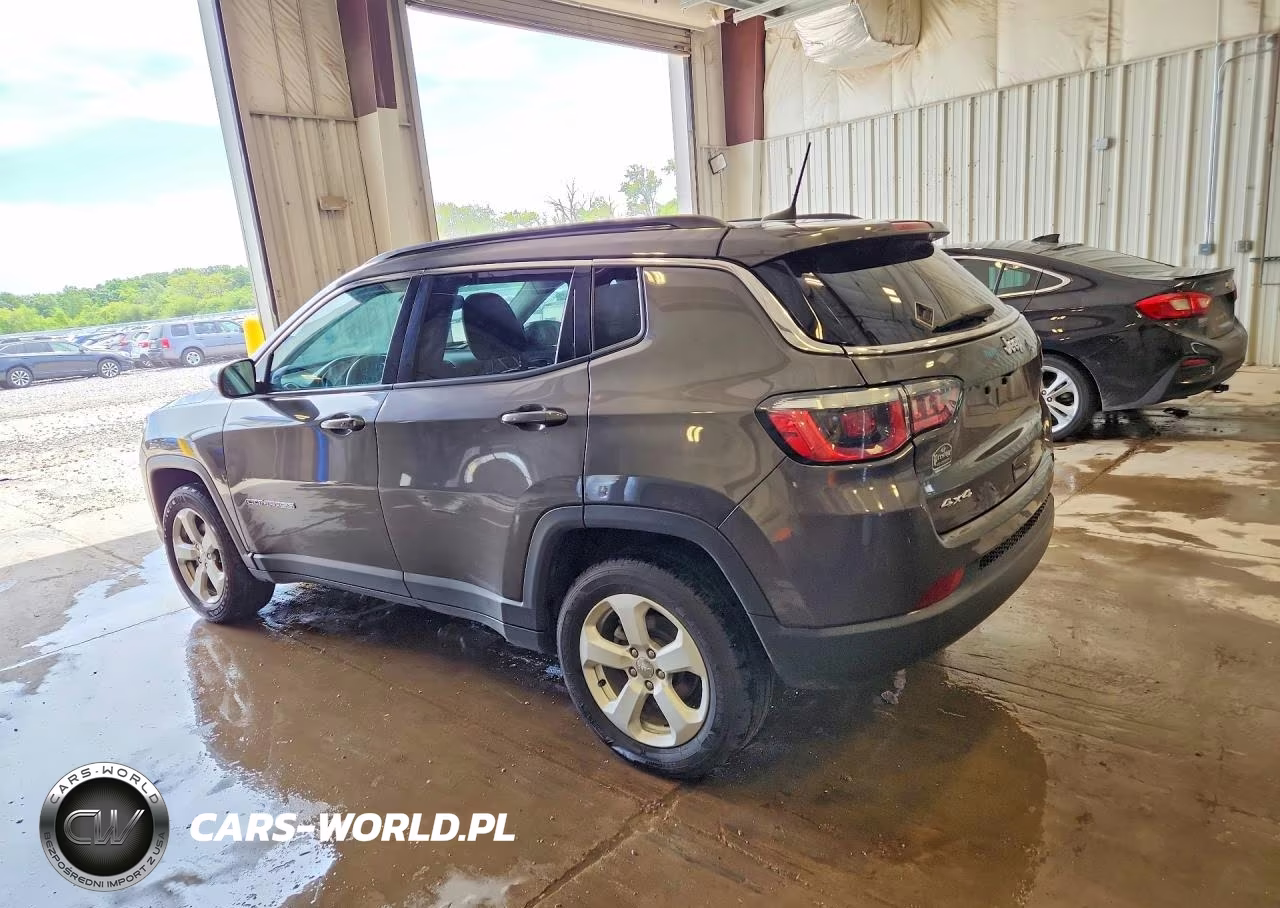 2019 Jeep Compass Latitude VIN:3C4NJDBBXKT595258 - 2