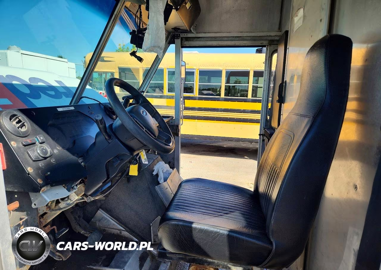 2021 Ford E450 Delivery Truck VIN:1FC3E4KK9MDC25326 - 7