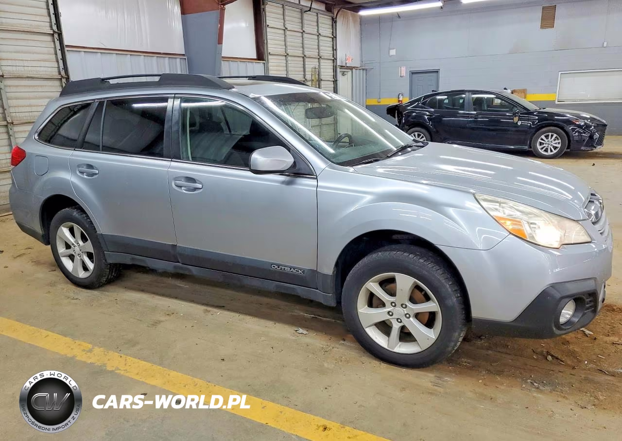 2014 Subaru Outback VIN:4S4BRCDC8E3305669 - 4
