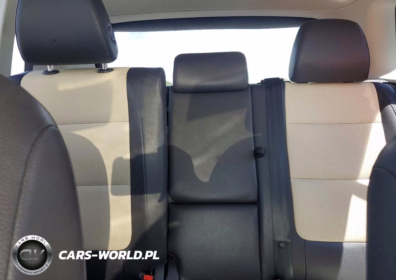 2017 Volkswagen Tiguan S VIN:WVGAV7AX4HK001139 - 10