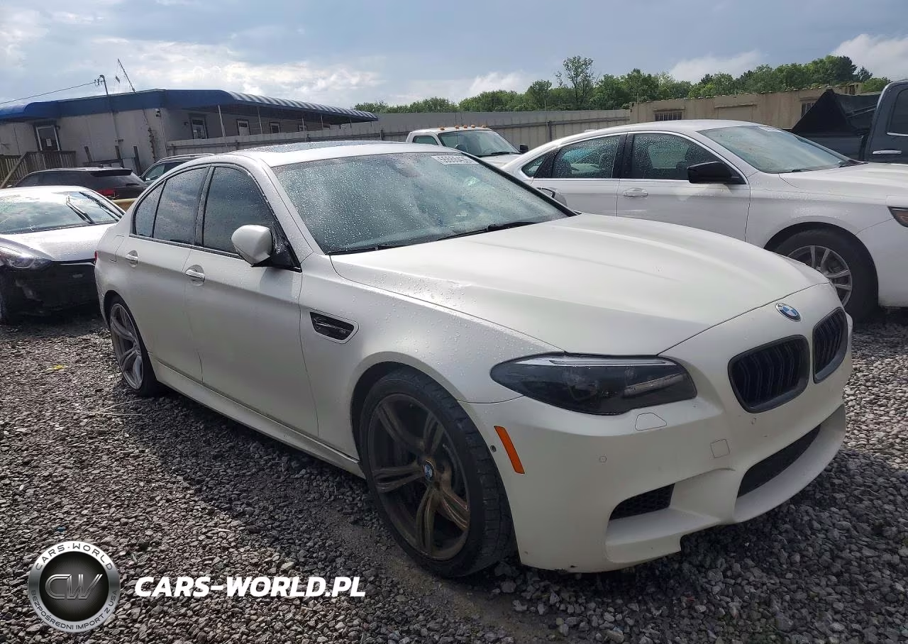 2013 BMW M5 VIN:WBSFV9C52DC774089 - 4
