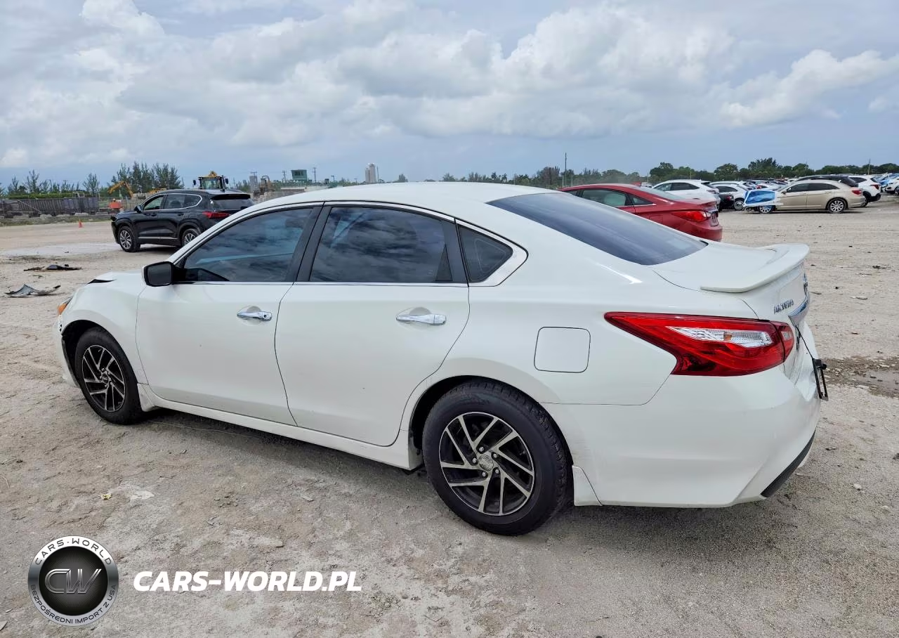 2017 Nissan Altima 2.5 S VIN:1N4AL3AP7HN325743 - 2