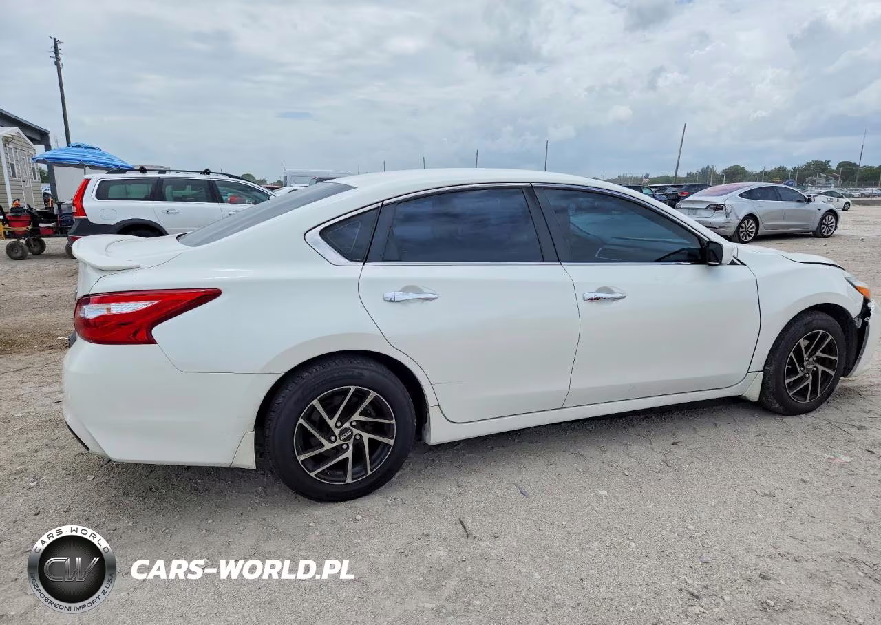 2017 Nissan Altima 2.5 S VIN:1N4AL3AP7HN325743 - 3
