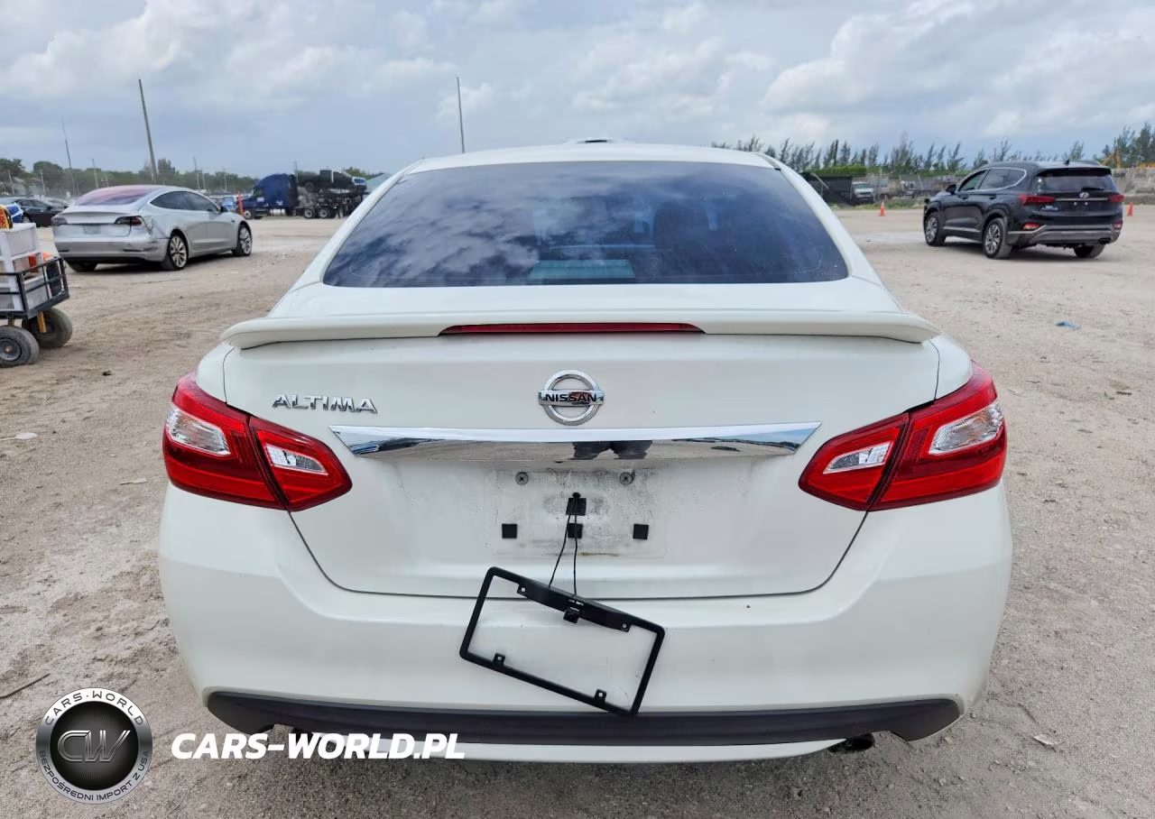 2017 Nissan Altima 2.5 S VIN:1N4AL3AP7HN325743 - 6