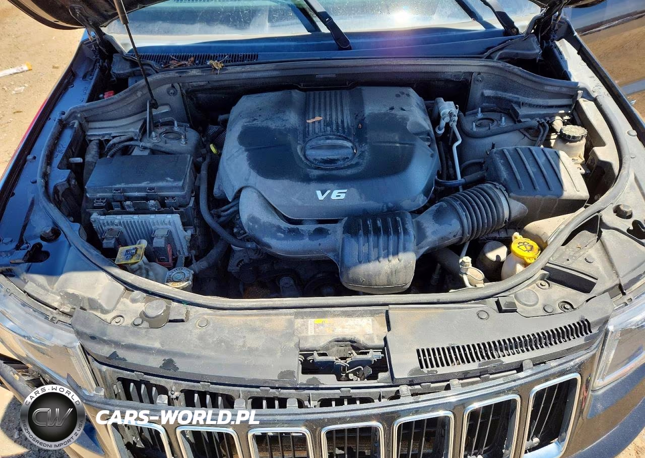 2015 Jeep Grand Cherokee Laredo VIN:1C4RJFAGXFC213841 - 11