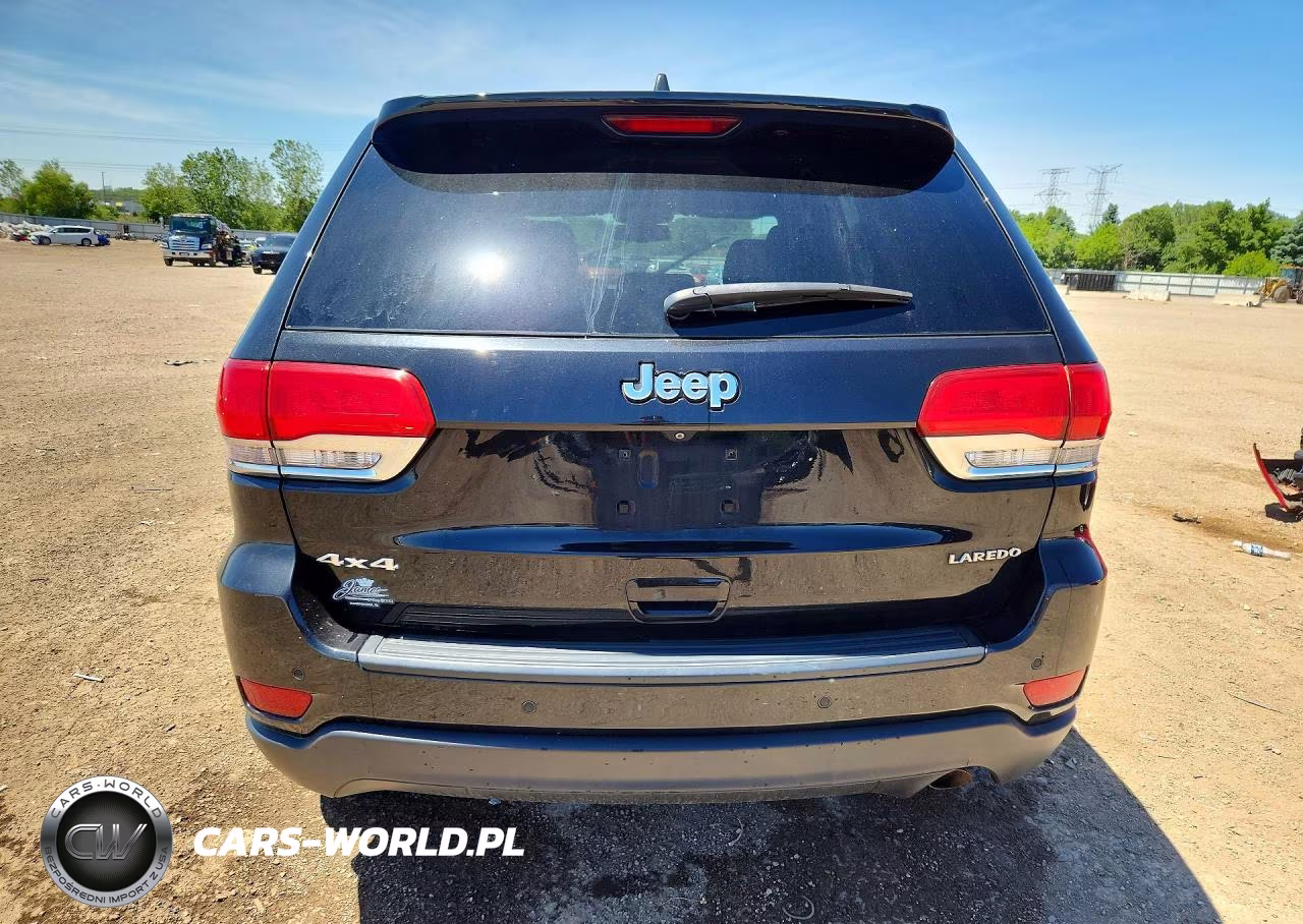 2015 Jeep Grand Cherokee Laredo VIN:1C4RJFAGXFC213841 - 6