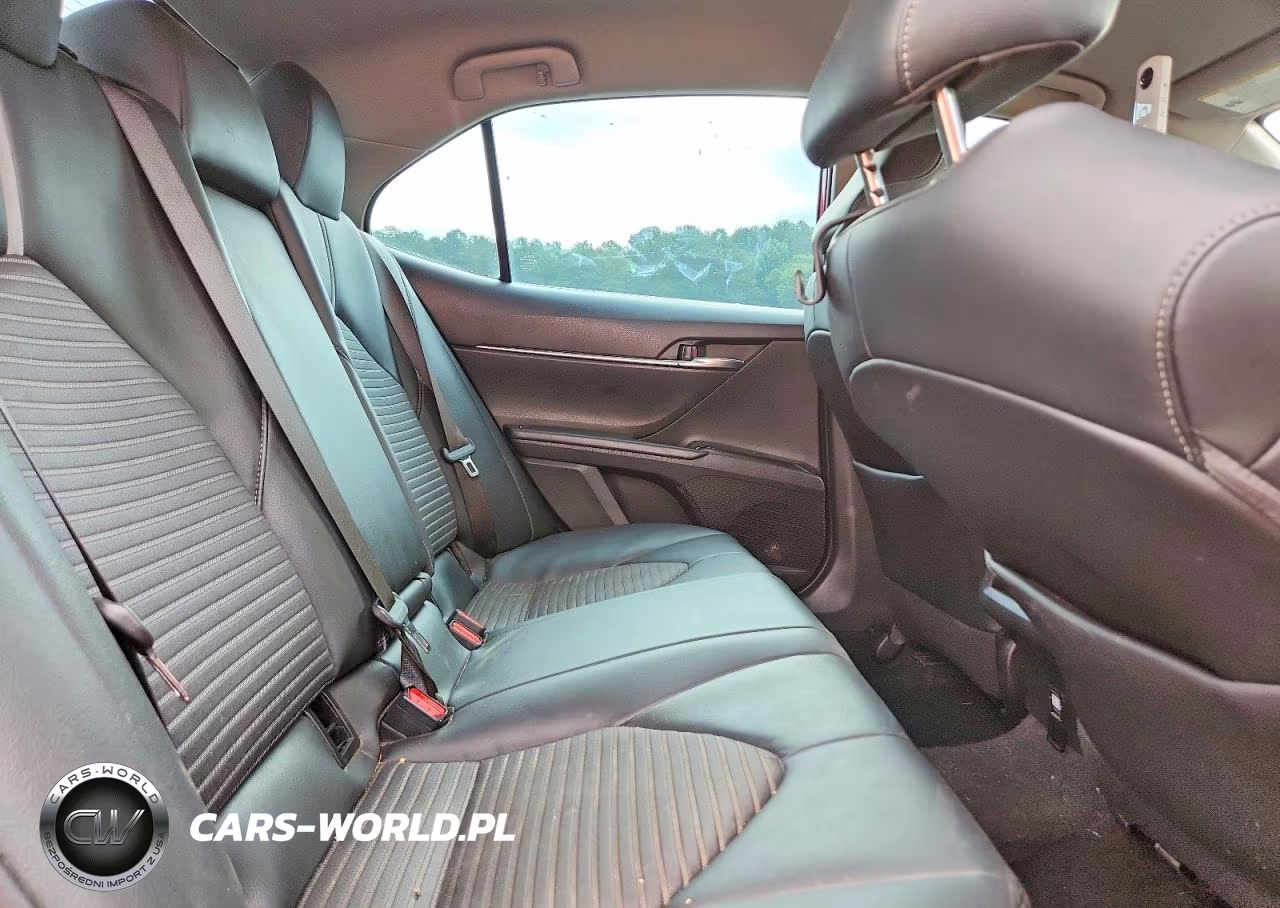 2020 Toyota Camry Se VIN:4T1G11AK5LU380480 - 10