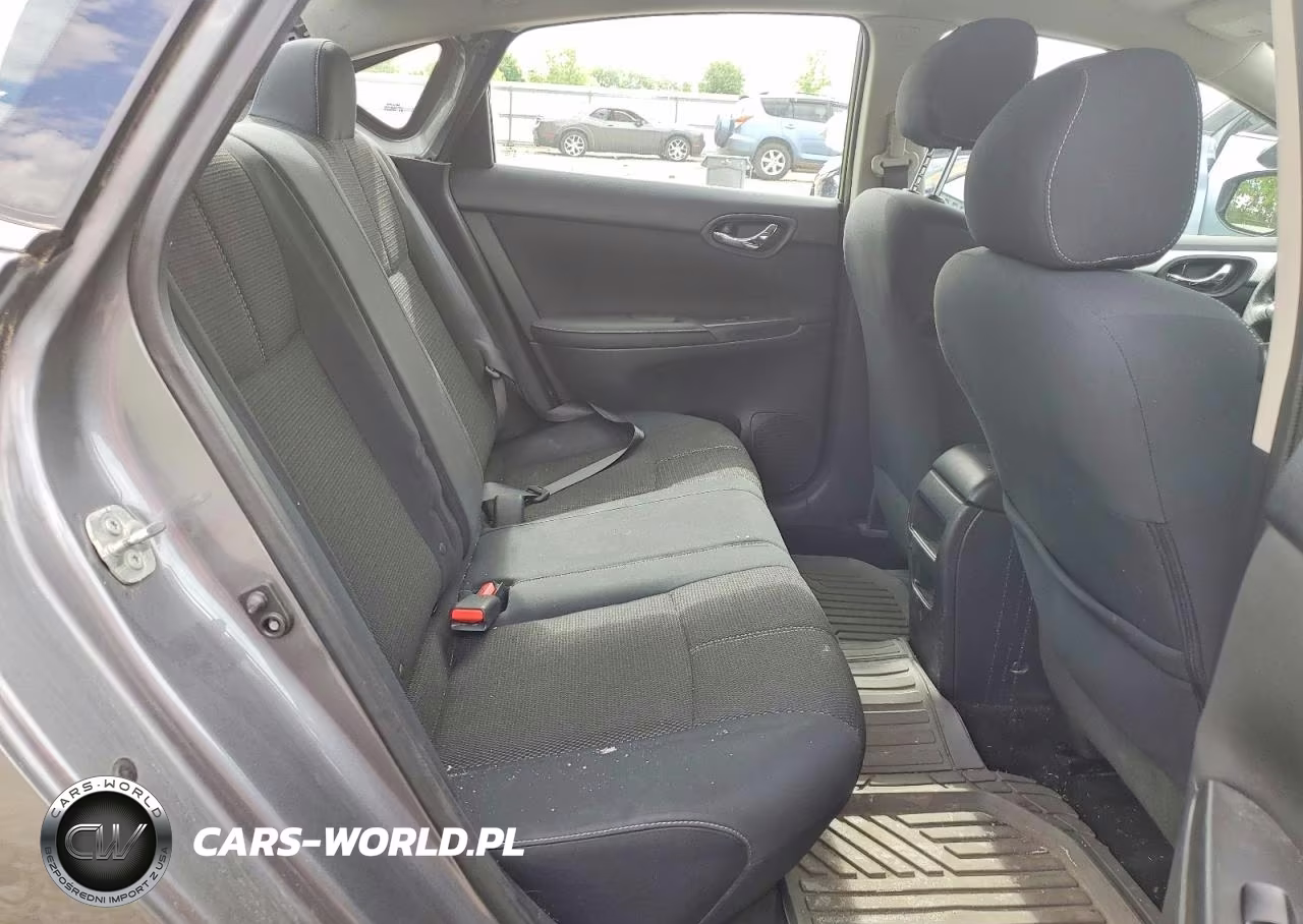 2018 Nissan Sentra S VIN:3N1AB7APXJY221585 - 10