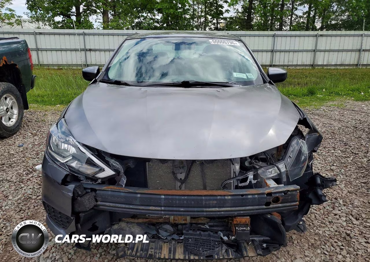 2018 Nissan Sentra S VIN:3N1AB7APXJY221585 - 5
