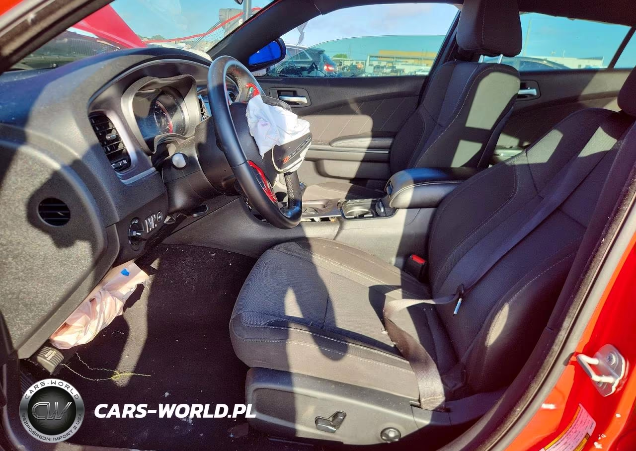 2019 Dodge Charger 2.2 VIN:2C3CDXBG7KH685587 - 7