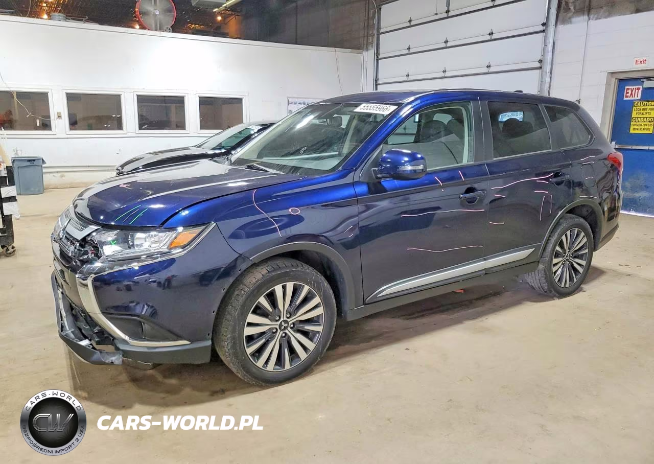 2020 Mitsubishi Outlander Se – zdjęcie 1 z 14