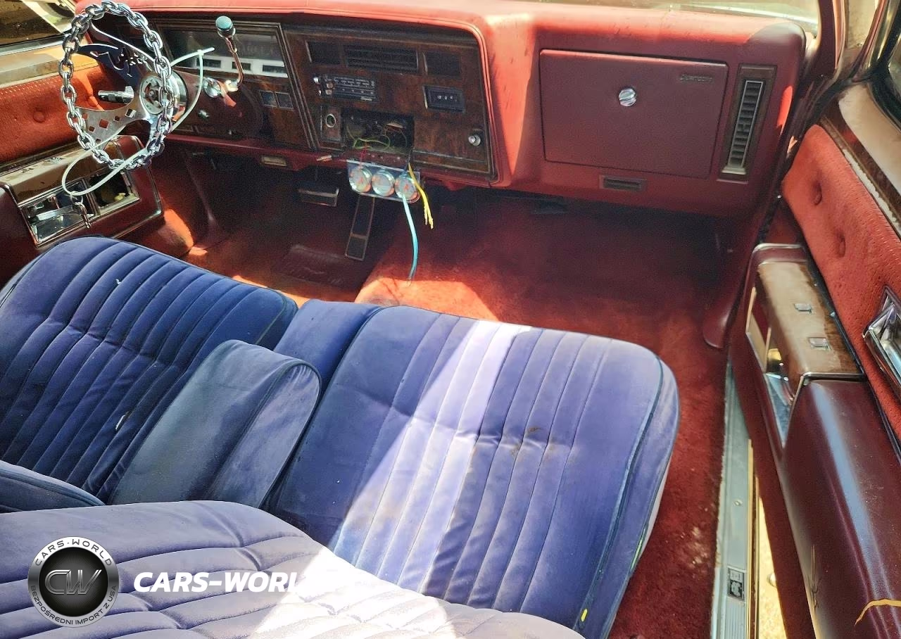 1983 Oldsmobile 98 Regency VIN:1G3AX37Y2DM802349 - 8