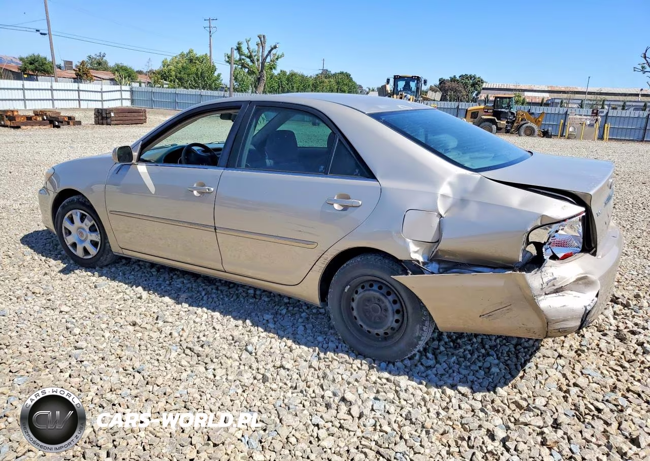 2004 Toyota Camry Le VIN:4T1BE32K74U938713 - 2