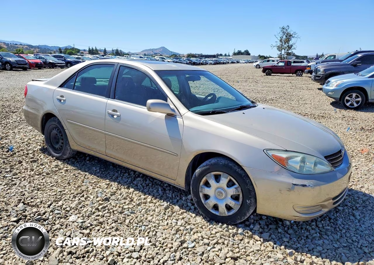 2004 Toyota Camry Le VIN:4T1BE32K74U938713 - 4