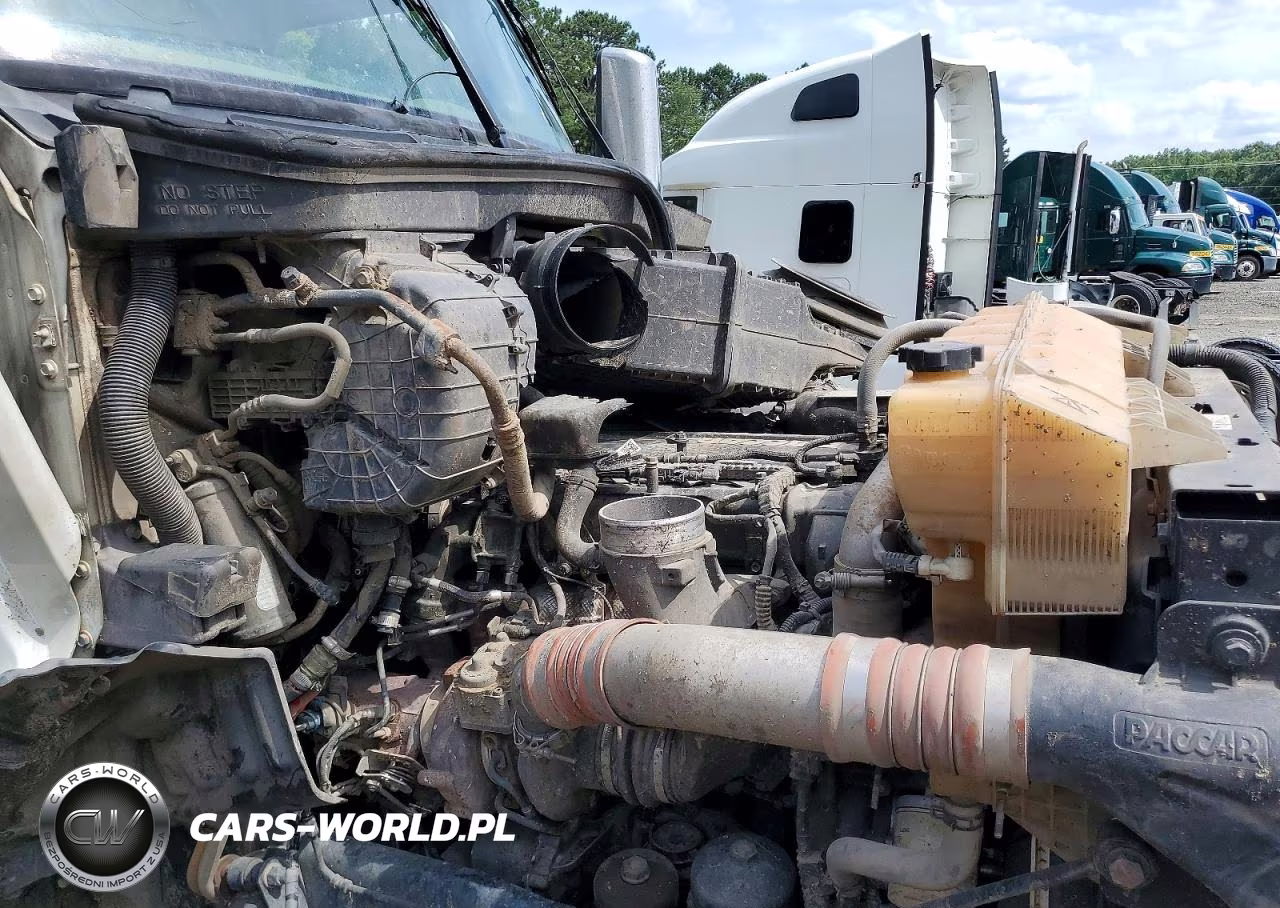 2013 Peterbilt 579 Semi Truck VIN:1XPBDP9X7LD717738 - 7