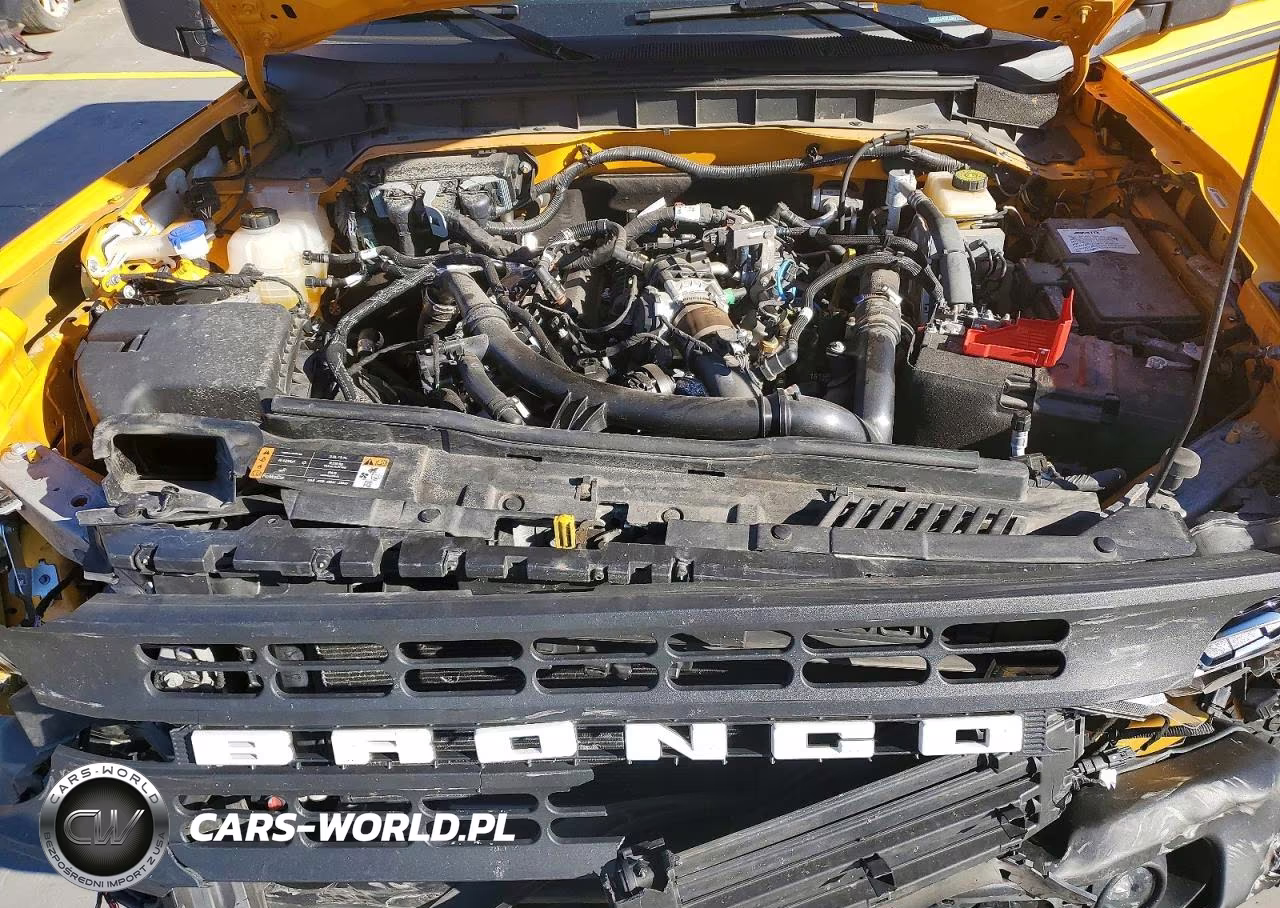 2022 Ford Bronco Base VIN:1FMDE5AP0NLB55371 - 12