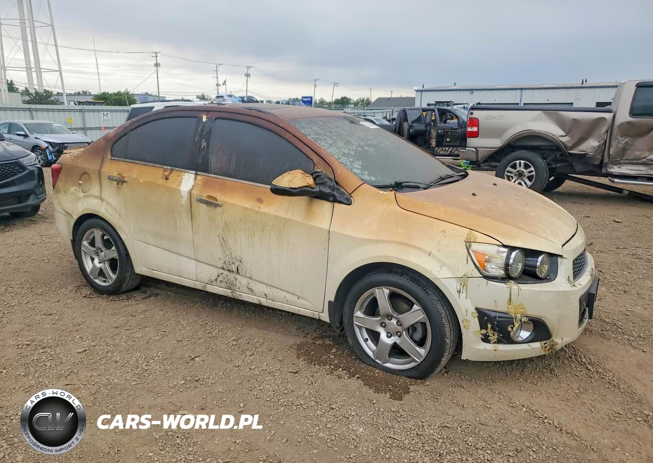 2013 Chevrolet Sonic Ltz VIN:1G1JE5SB4D4215471 - 4