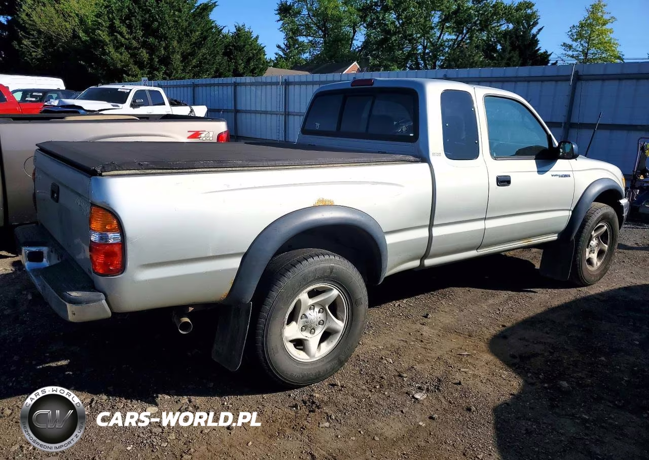 2004 Toyota Tacoma Xtracab VIN:5TEWN72N04Z319790 - 3