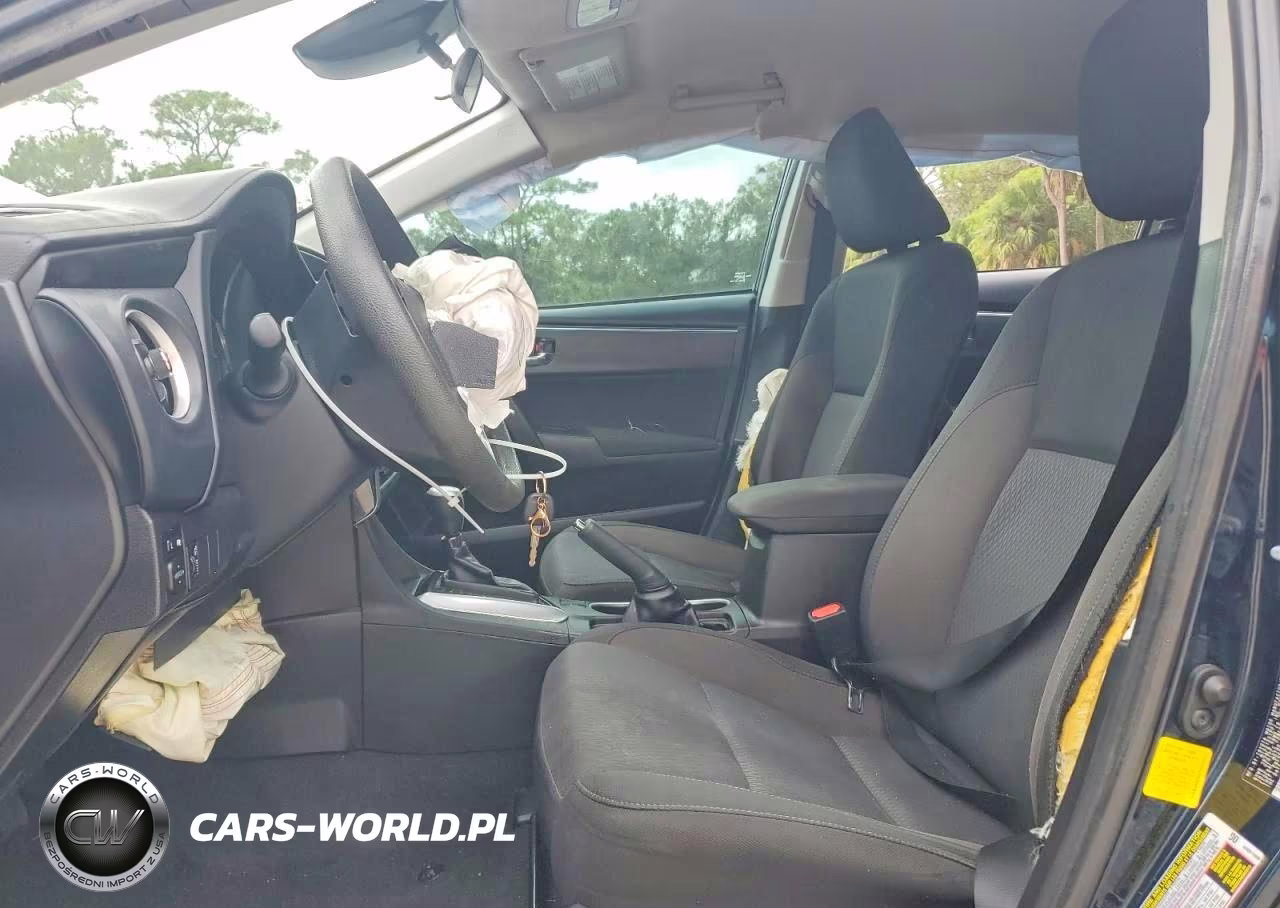 2019 Toyota Corolla Le VIN:5YFBURHE0KP944696 - 7