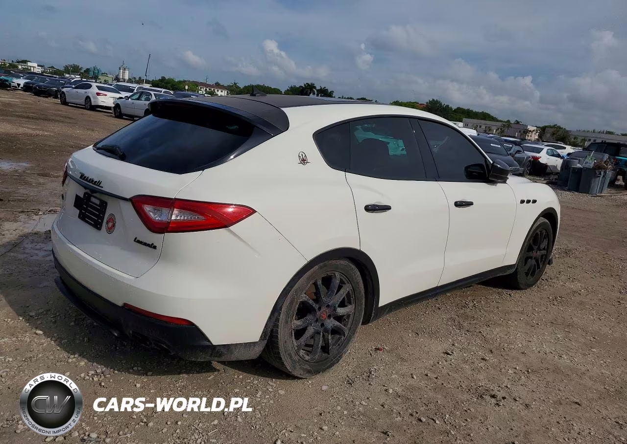 2017 Maserati Levante VIN:ZN661XUA3HX257870 - 3