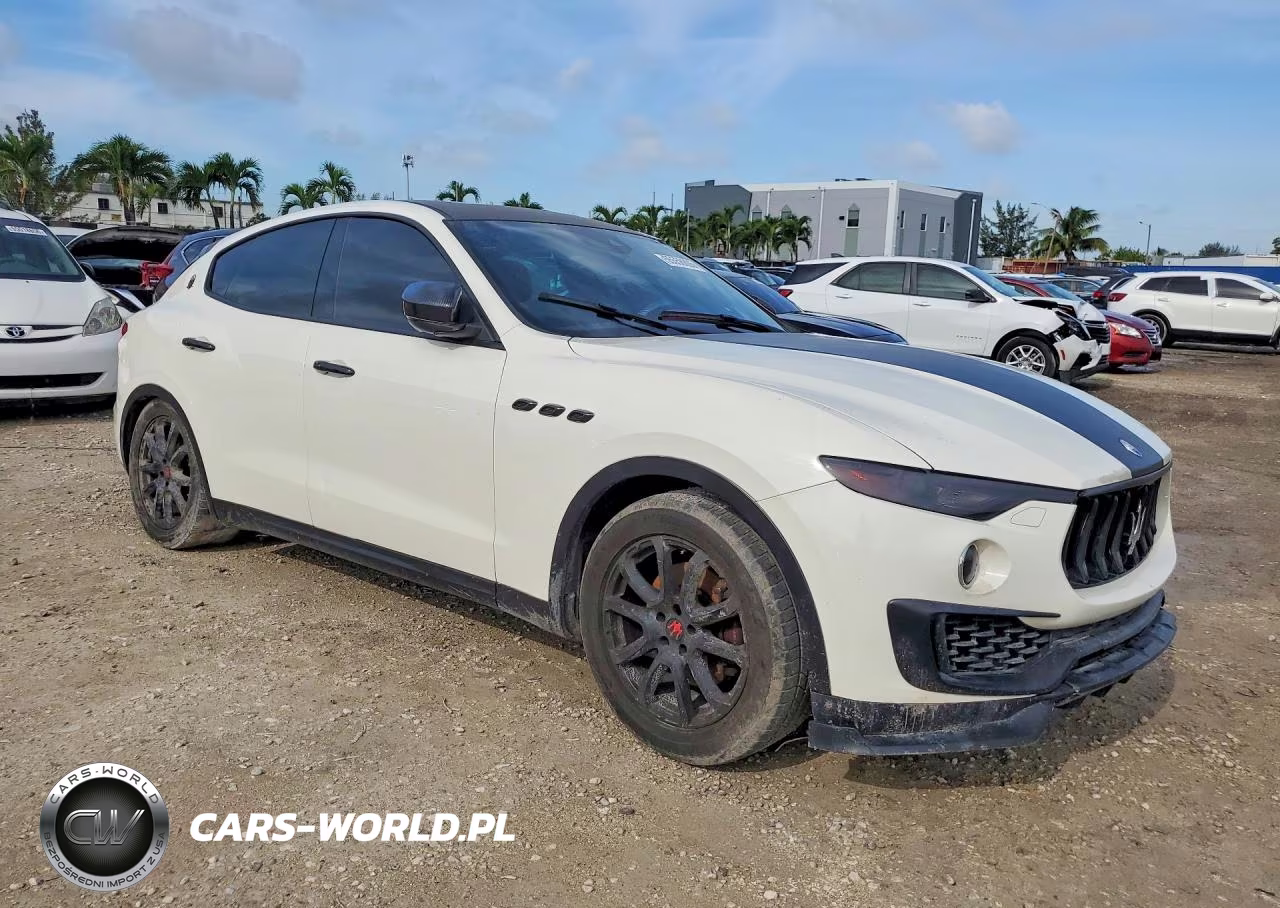 2017 Maserati Levante VIN:ZN661XUA3HX257870 - 4