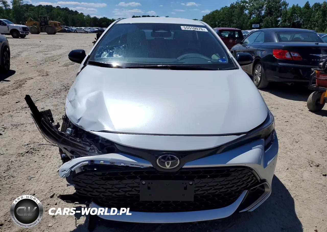 2026 Toyota Corolla Xse VIN:JTNC4MBE1T3261167 - 5