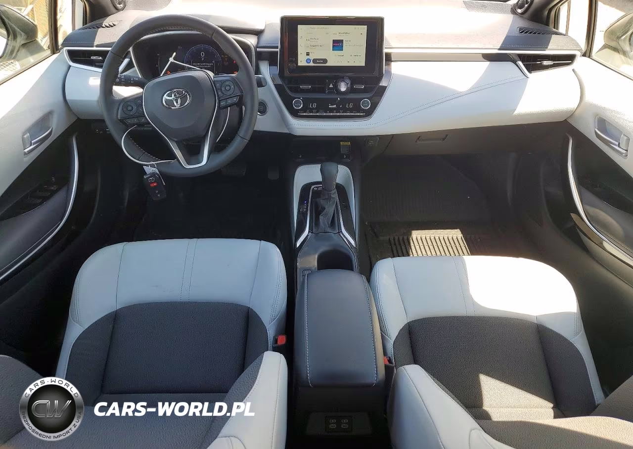 2026 Toyota Corolla Xse VIN:JTNC4MBE1T3261167 - 8