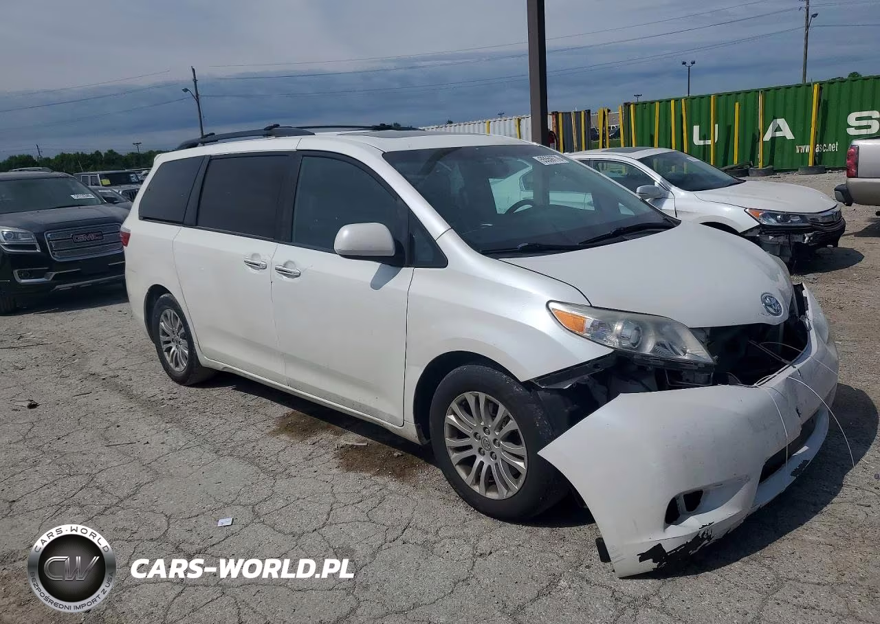 2015 Toyota Sienna Xle Premium 8-Passenger VIN:5TDYK3DC4FS670787 - 4