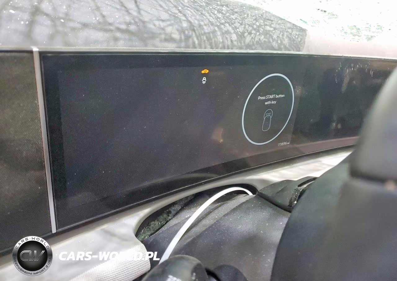 2026 Hyundai Tucson Limited VIN:KM8JEDD19TU418338 - 9