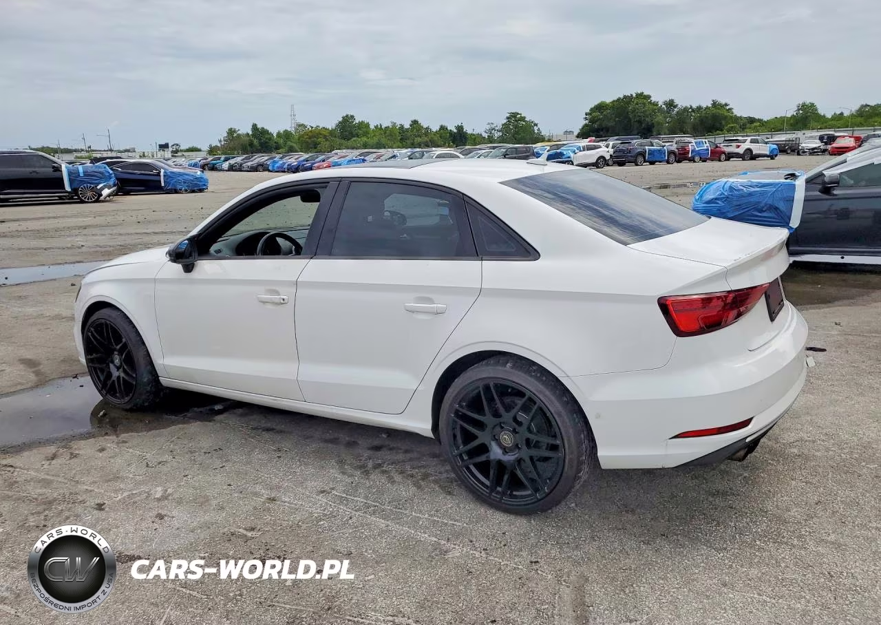 2017 Audi A3 Premium VIN:WAUAUGFF8H1042772 - 2