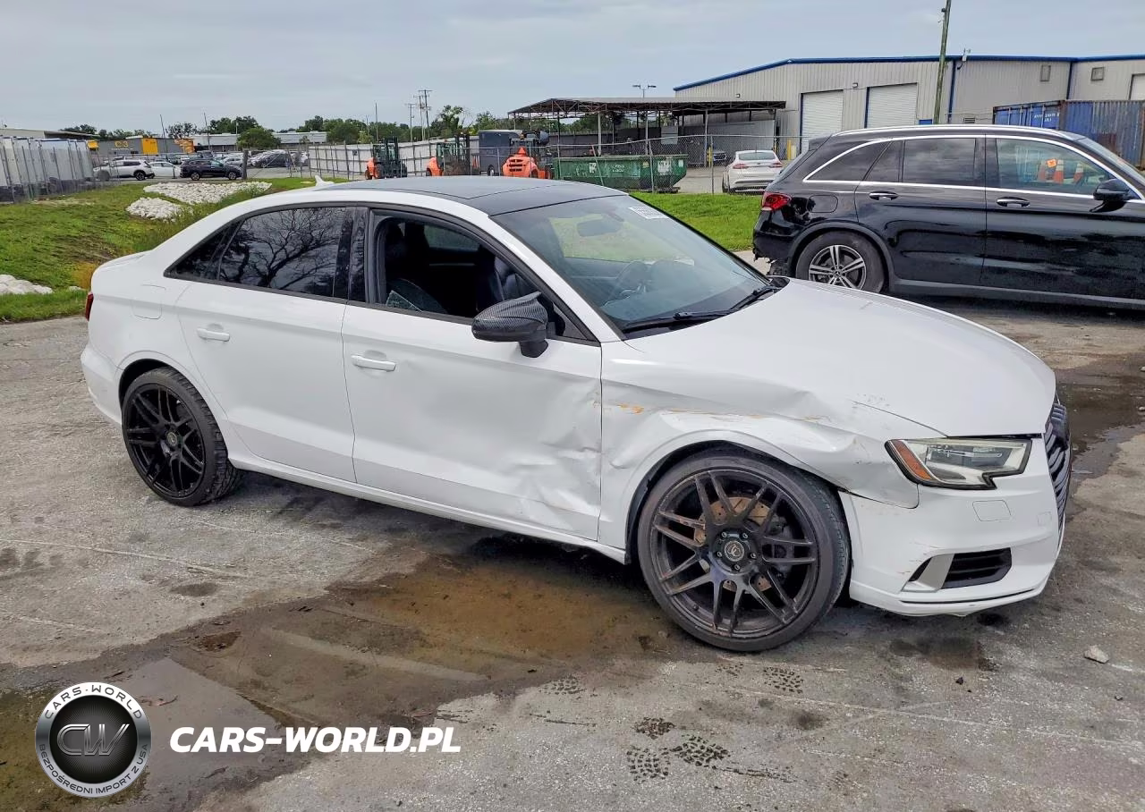 2017 Audi A3 Premium VIN:WAUAUGFF8H1042772 - 4