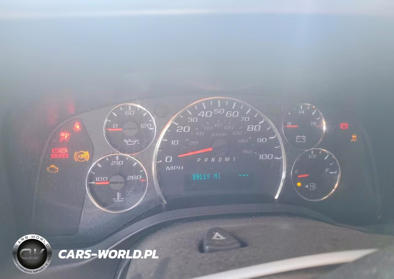 2023 Chevrolet Express 2500 Delivery Van VIN:1GCWGBFP5P1175337 - 9