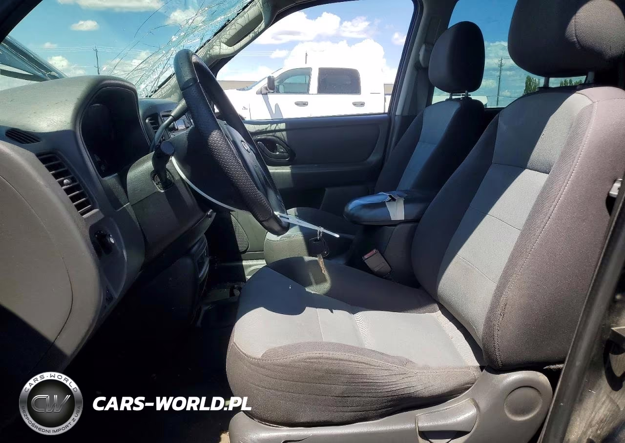 2004 Ford Escape Xls VIN:1FMYU92154KA21823 - 7