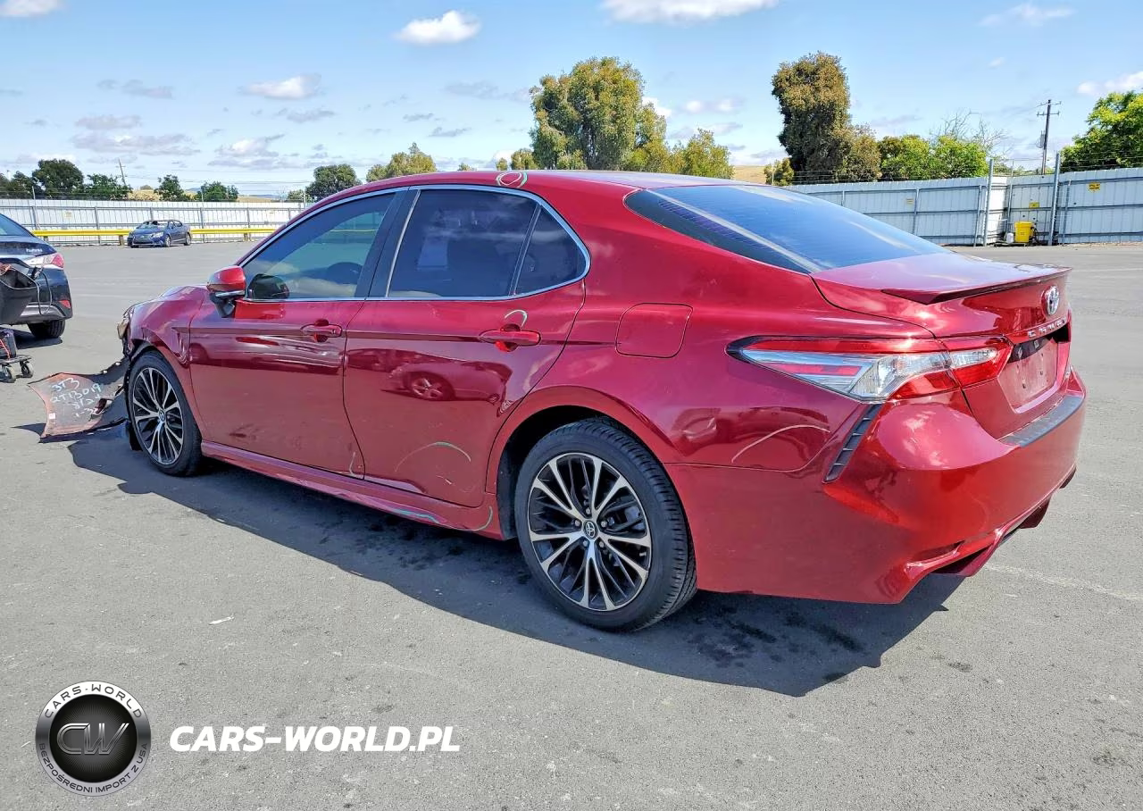 2018 Toyota Camry Se VIN:4T1B11HK0JU656657 - 2