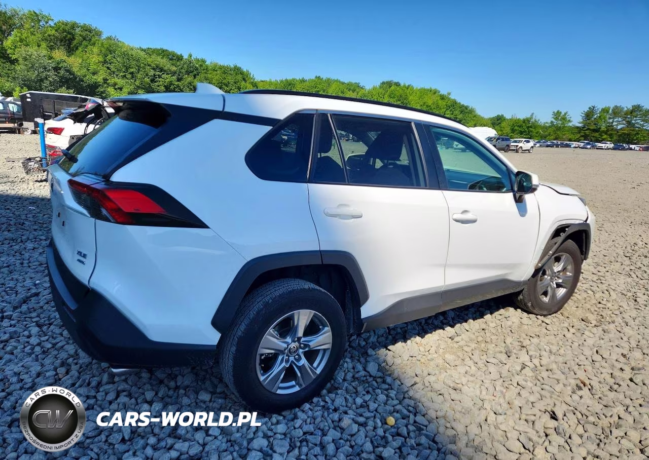 2025 Toyota Rav4 Xle VIN:2T3P1RFV8SW577456 - 3