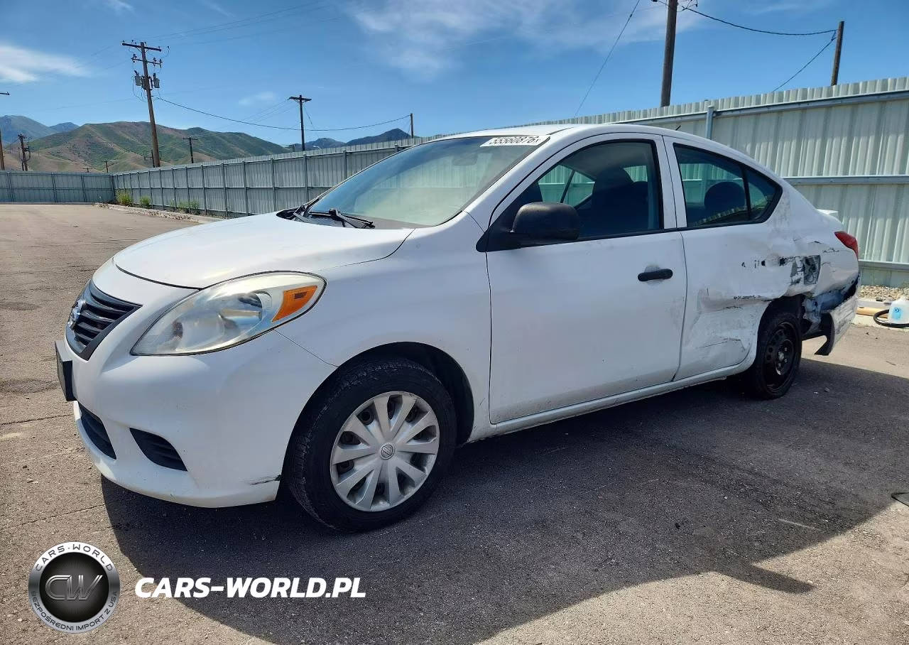 2014 Nissan Versa 1.6 S Plus