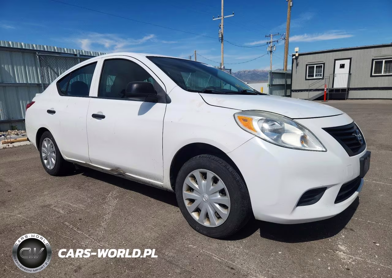 2014 Nissan Versa 1.6 S Plus VIN:3N1CN7AP5EL847077 - 4